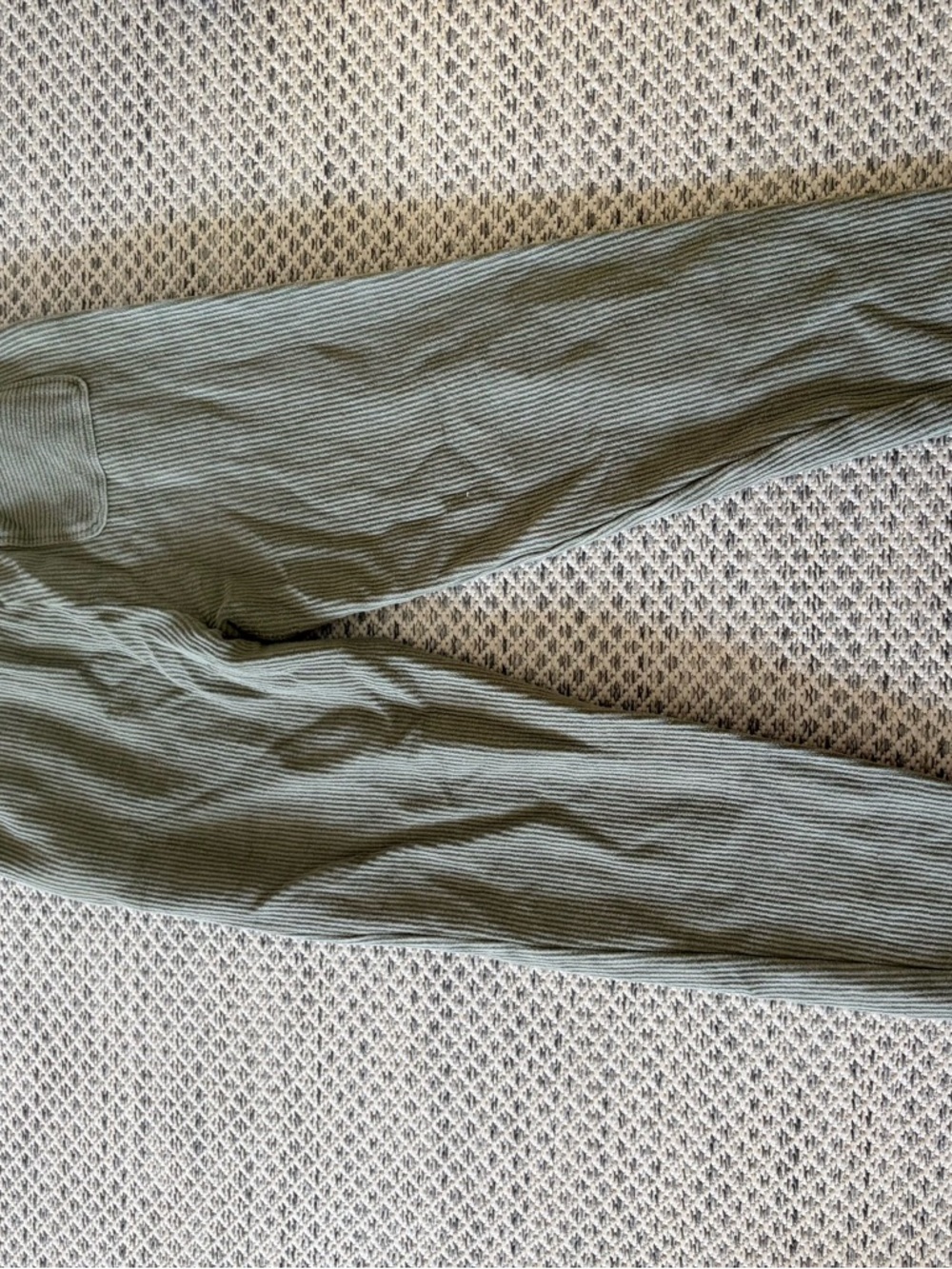 AERIE women’s Ribbed Olive Green Jogger Pants - Casual Drawstring Bottoms - Picture 2 of 3
